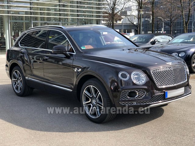Rental Bentley Bentayga V8 4Li in Geneva airport