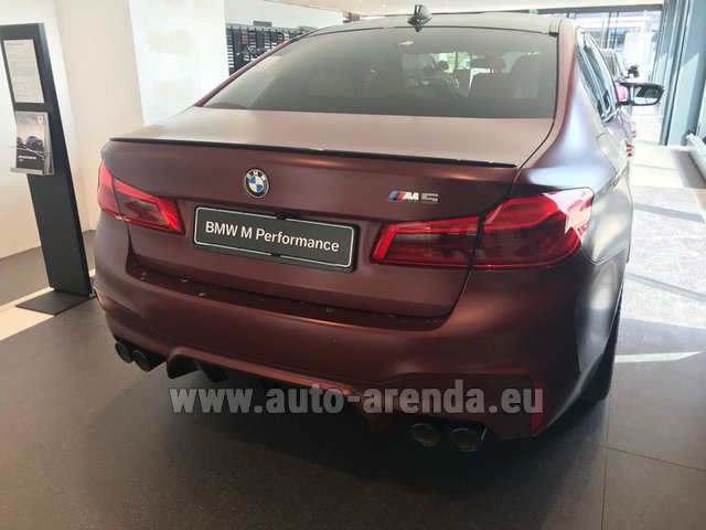 Rent BMW M5 Performance Edition in Zurich airport