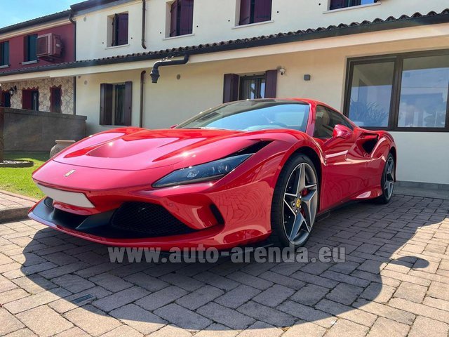 Rental Ferrari F8 Tributo Spider in Lugano