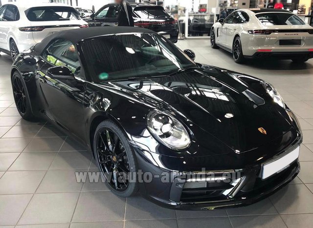 Rental Porsche 911 Carrera 4S Cabriolet (black) in Geneva