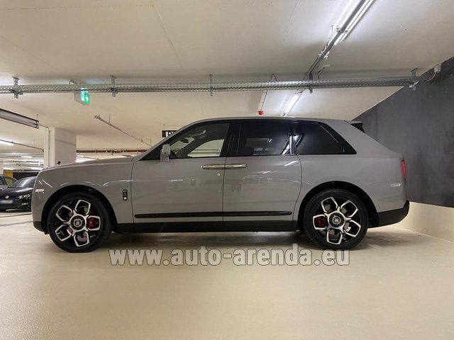 Rental Rolls-Royce Cullinan Grey in Bienne
