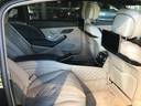 Mercedes Maybach S580 белый для трансферов из аэропортов и городов в Швейцарии и Европе.