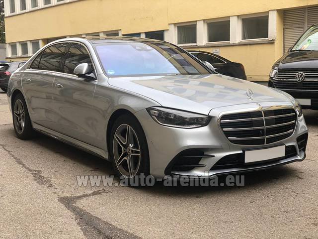 Transfer from Davos to Munich by Mercedes S400 Long 4MATIC AMG equipment car