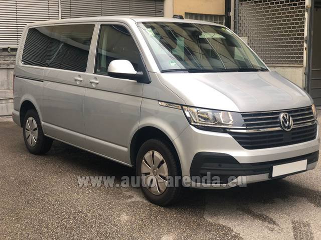 Transfer from Davos to Memmingen Airport by Volkswagen Caravelle car
